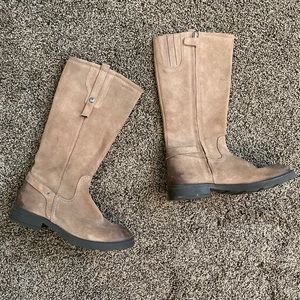EUC Girls Italian leather boots Geox, size 3.